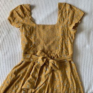 Abercrombie & Fitch Yellow Floral Tie Back Dress